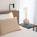 En Suite Bedrooms At Reckenthal House By Rentaroo