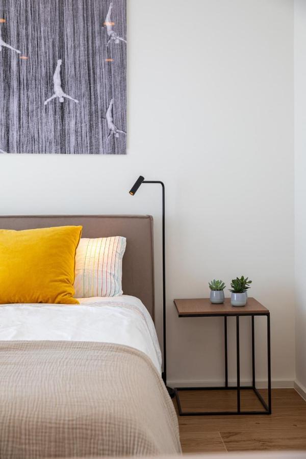 En Bedrooms At Reckenthal House By Rentaroo Séjour chez l'habitant *