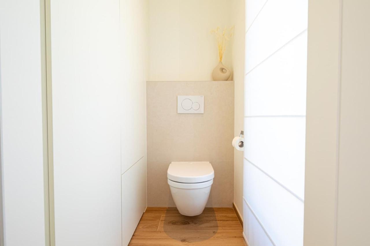 En Bedrooms At Reckenthal House By Rentaroo Séjour chez l'habitant *