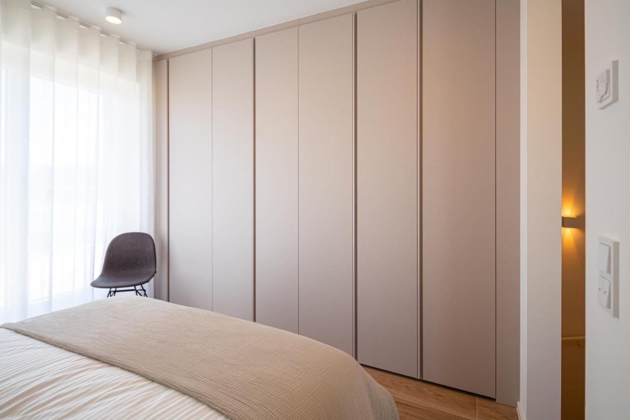 En Bedrooms At Reckenthal House By Rentaroo Habitación en casa particular Luxemburgo